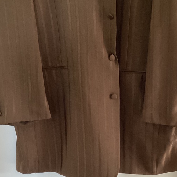 Mens Chocolate Brown 3pc Suit. - Picture 2 of 12